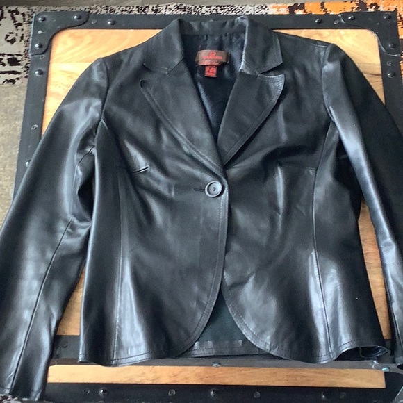 Danier Jackets & Blazers - Danier black leather blazer.